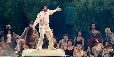 Bad Bunny’nin Zara İmzalı Super Bowl LX Stili