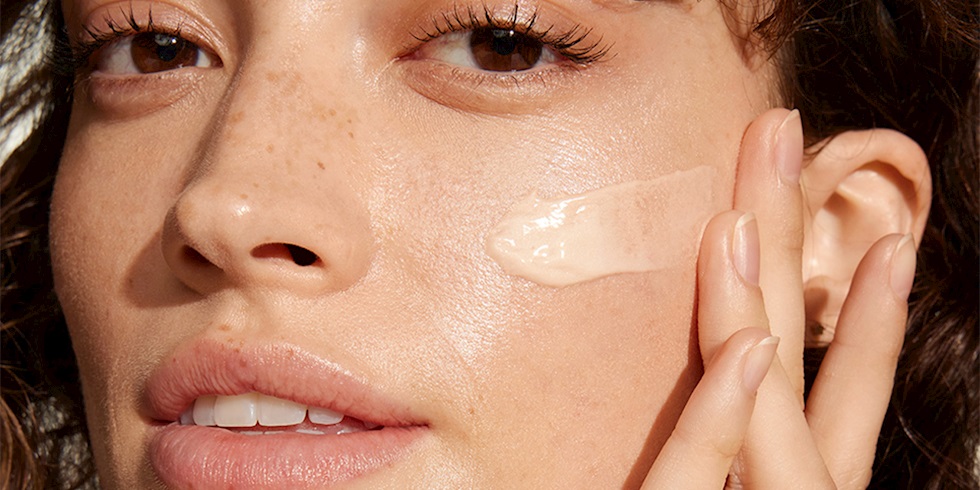 Güzellikte Hibrit Dönem: Makyaj ve Cilt Bakımı Bir Arada