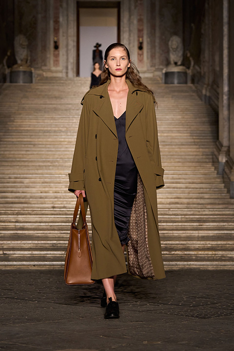 Max Mara 2026 Resort Koleksiyonu Napoli’de Tanıtıldı / 22
