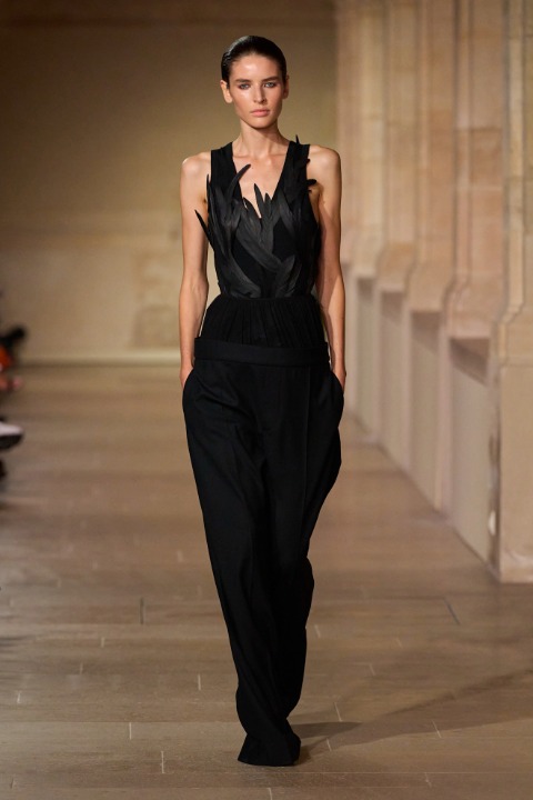 Paris Moda Haftası: Victoria Beckham İlkbahar/Yaz 2026 / 10