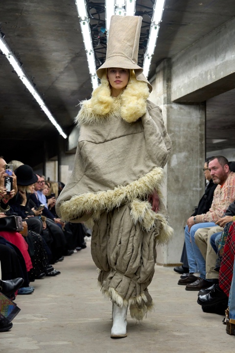 Paris Moda Haftası: Comme Des Garçons İlkbahar/Yaz 2026 / 3
