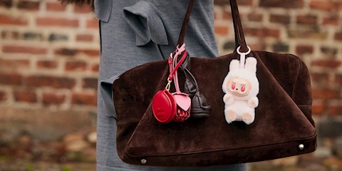 Labubu: Sürpriz Kutu Oyuncağı Nasıl Lüks Aksesuar Haline Geldi?