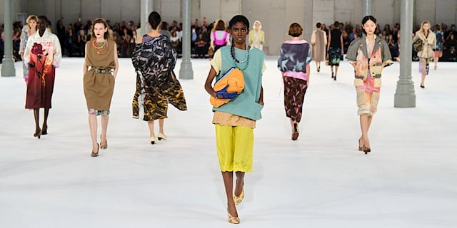 Dries Van Noten İlkbahar/Yaz 2027: Gündelik Hayata Biraz Hollywood İhtişamı