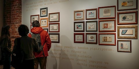 Bir Sanatçının Dünyası Zarflar Aracılığıyla Açılıyor: “Sevgilerle, Bedri Rahmi Eyüboğlu”