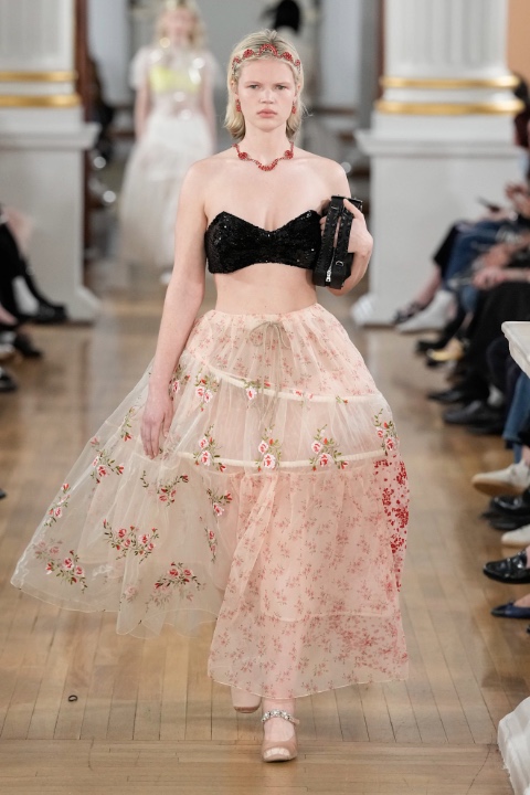 Londra Moda Haftası: Simone Rocha İlkbahar/Yaz 2026 / 15
