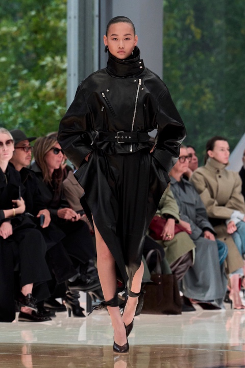 Paris Moda Haftası: Alaïa İlkbahar/Yaz 2026 / 4