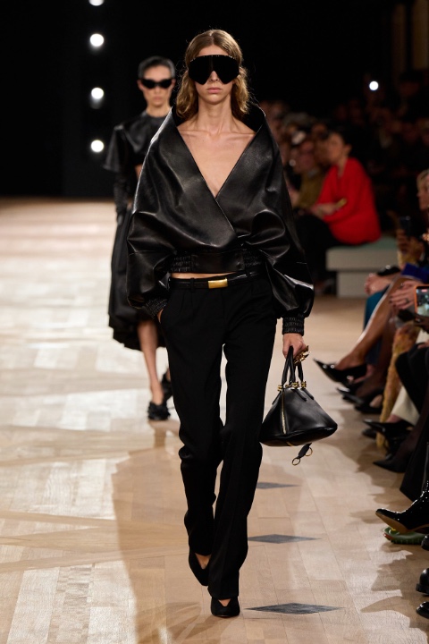 Paris Moda Haftası: Balenciaga İlkbahar/Yaz 2026 / 1