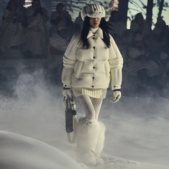 Kış Stilinin Anahtarı: Şehir Hayatına Uyum Sağlayan Kar Botları