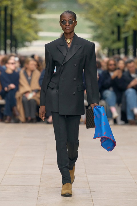 Paris Moda Haftası: Celine İlkbahar/Yaz 2026 / 18