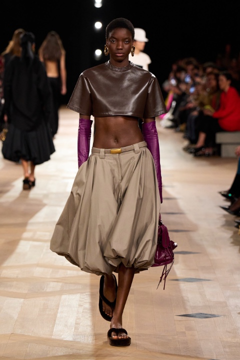 Paris Moda Haftası: Balenciaga İlkbahar/Yaz 2026 / 18