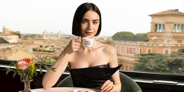 "Emily in Paris"in Roma'ya Uzanan "La Dolce Vita" Stili