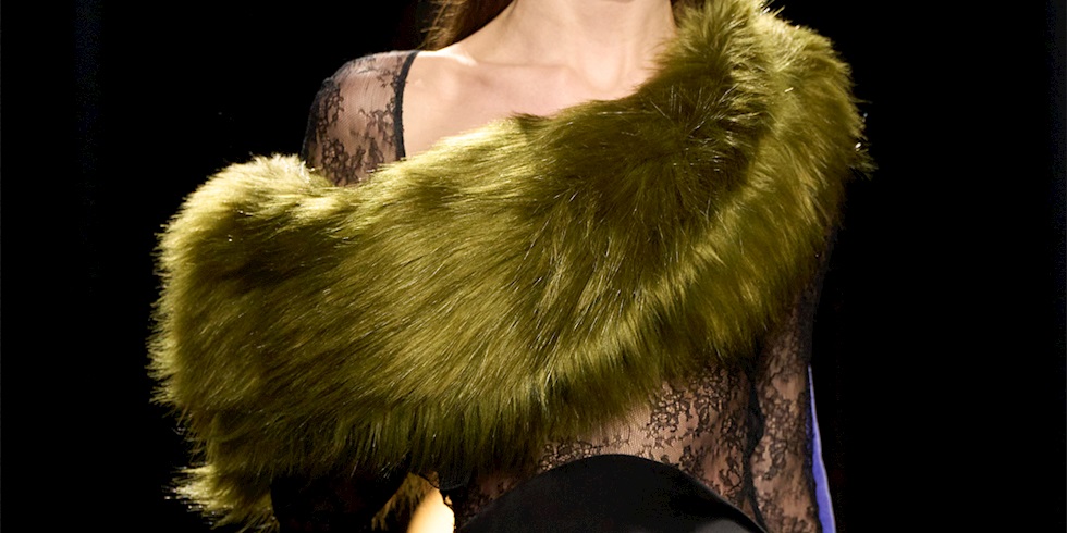 Stilinizi Isıtan Trend: Yapay Kürk Görünümlü Atkılar