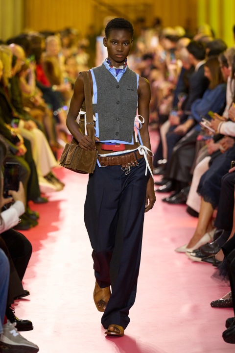 Paris Moda Haftası: Miu Miu İlkbahar/Yaz 2026 / 10