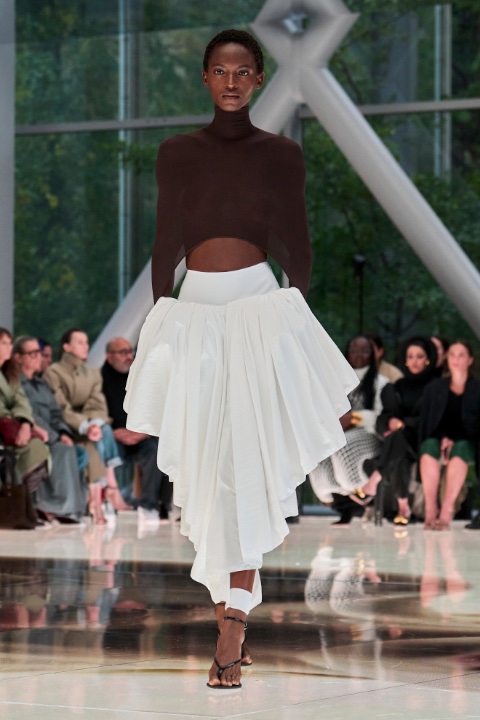 Paris Moda Haftası: Alaïa İlkbahar/Yaz 2026 / 9