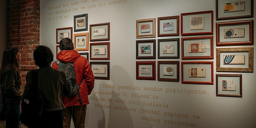 Bir Sanatçının Dünyası Zarflar Aracılığıyla Açılıyor: “Sevgilerle, Bedri Rahmi Eyüboğlu”