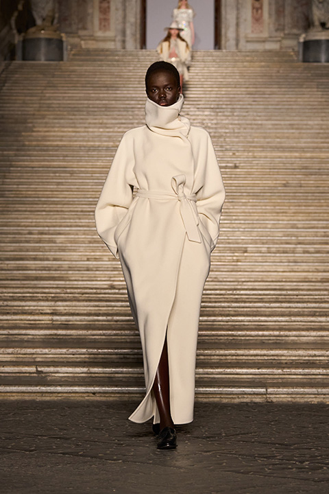 Max Mara 2026 Resort Koleksiyonu Napoli’de Tanıtıldı / 34