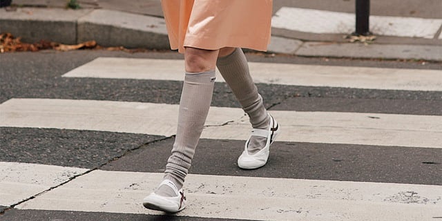 Beyaz Sneaker Yeniden