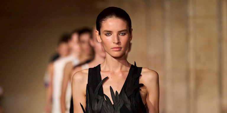 Paris Moda Haftası: Victoria Beckham İlkbahar/Yaz 2026