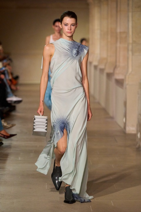Paris Moda Haftası: Victoria Beckham İlkbahar/Yaz 2026 / 2