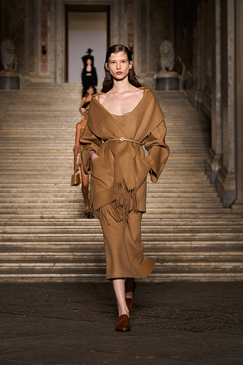 Max Mara 2026 Resort Koleksiyonu Napoli’de Tanıtıldı / 42