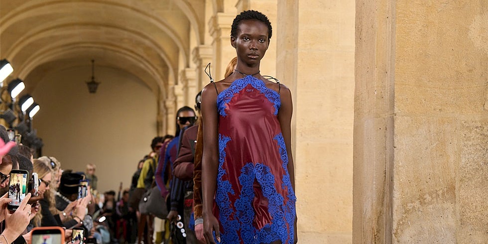 Paris Moda Haftası: Off-White Sonbahar/Kış 2026
