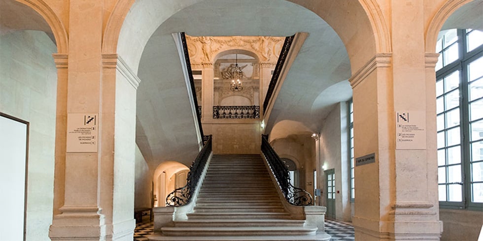 Jacquemus, Yeni Defilesini Picasso Müzesi’nde Sunmaya Hazırlanıyor