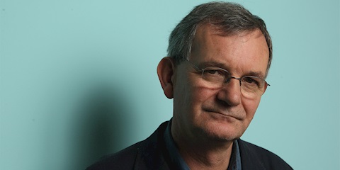 Sıradanın Büyüsü: Martin Parr Fotoğrafı Nasıl Yeniden Tanımladı?