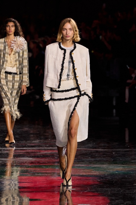Paris Moda Haftası: Chanel İlkbahar/Yaz 2026 / 18