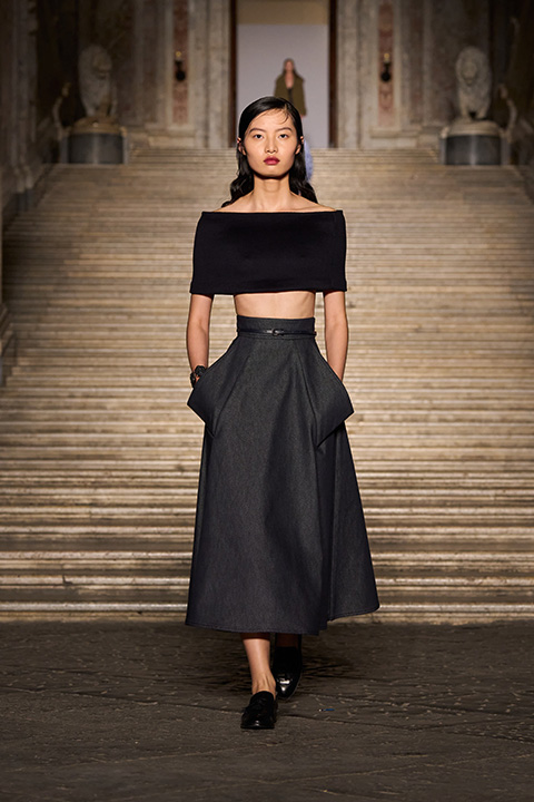 Max Mara 2026 Resort Koleksiyonu Napoli’de Tanıtıldı / 20