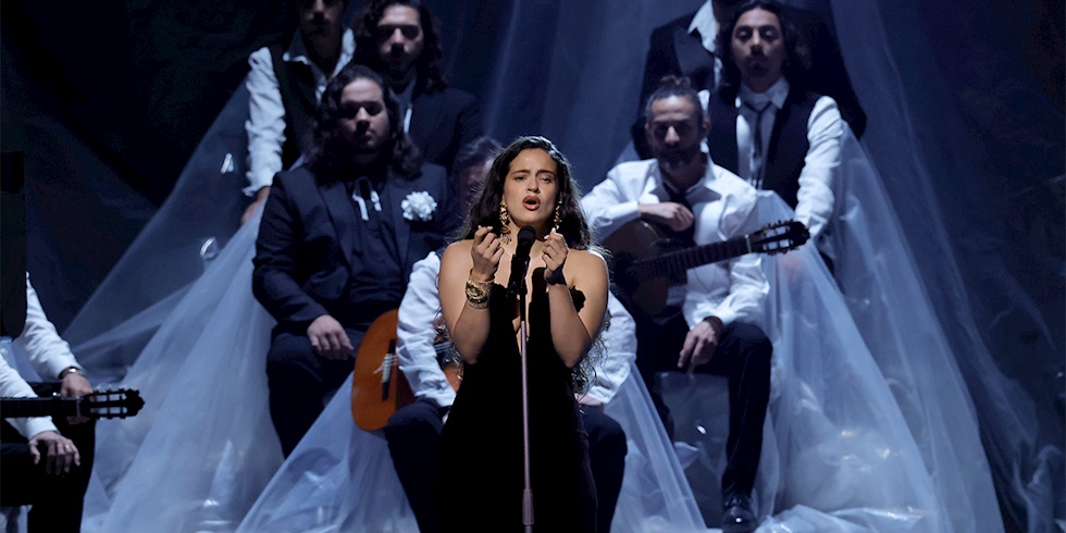 Rosalía Yeni Albümü "Lux"u Duyurdu