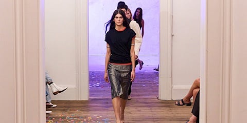 New York Moda Haftası Eckhaus Latta İlkbahar/Yaz 2027: Modaya Eğlenceyi Geri Getiriyor