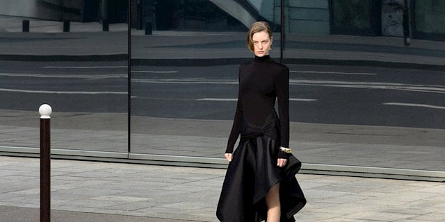 Çarpıcı Güç: Self-Portrait Sonbahar/Kış 2027