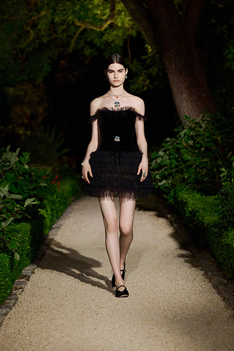Dior'un Yeni Yüksek Mücevher Koleksiyonu Tanıtıldı / 3