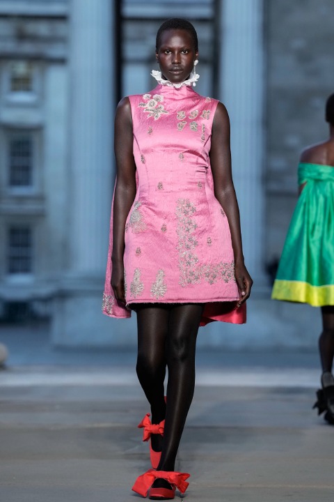 Londra Moda Haftası: Erdem İlkbahar/Yaz 2026 / 9