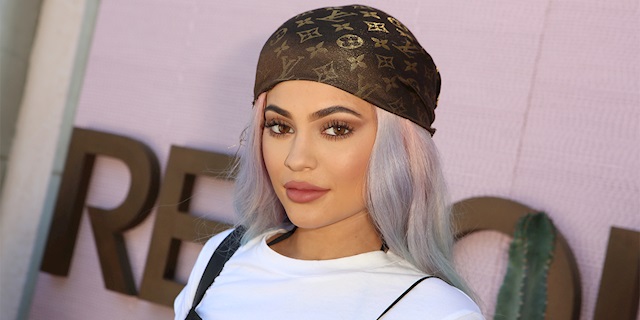 Kylie Jenner ve “King Kylie”nin Geri Dönüşü: Eski Nesil İnternet Estetiği 2025’te Neden Yeniden Yükseliyor?