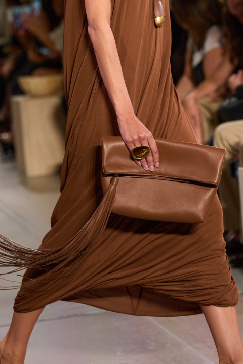 New York Moda Haftası’nda Radarımıza Giren Çantalar / 2