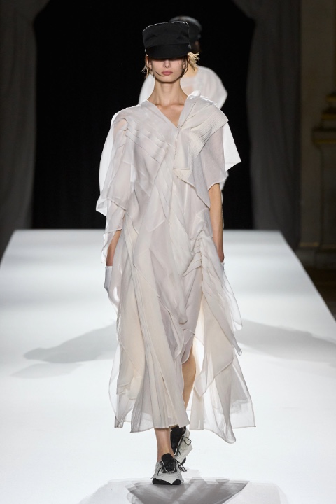 Paris Moda Haftası: Yohji Yamamoto İlkbahar/Yaz 2026 / 7