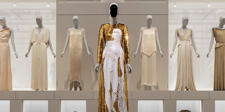 Costume Art, Modanın Neden Bir Giysiden Fazlası Olduğunu Açıklıyor