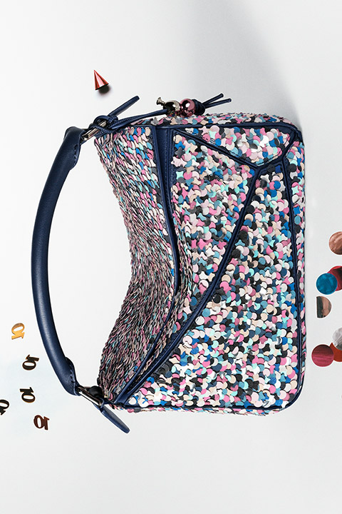 Loewe Puzzle Çantasının 10. Yılını Kutluyor / 0