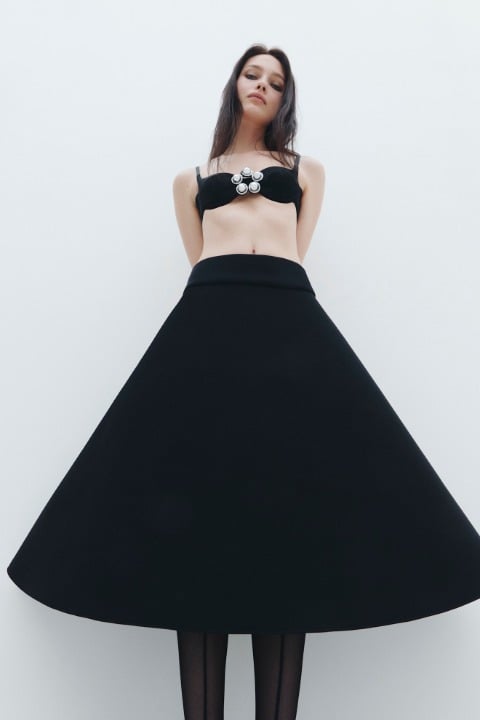 David Koma Resort 2026: Destinasyon 60'lar Amerika'sı / 18