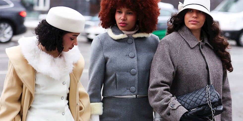 2026 Kopenhag Moda Haftası Sokak Görünümlerinde Öne Çıkan Aksesuar: Şapkalar