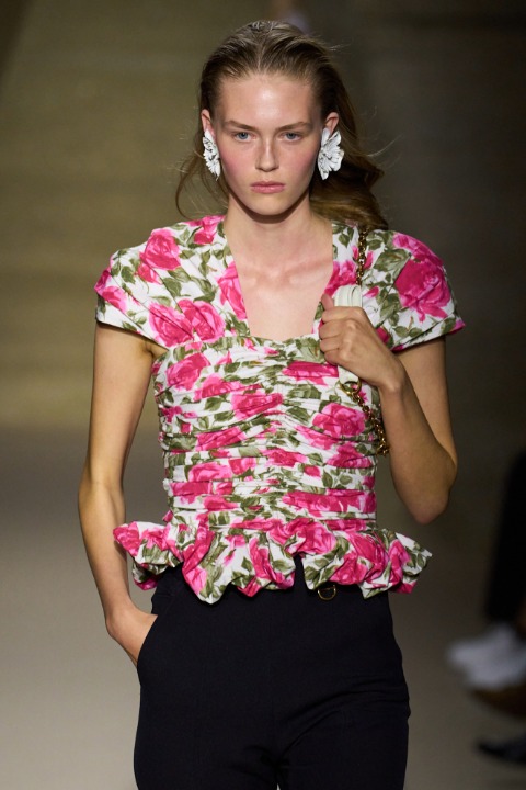Paris Moda Haftası: Chloé İlkbahar/Yaz 2026 / 12