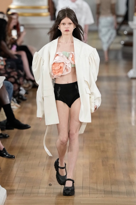 Londra Moda Haftası: Simone Rocha İlkbahar/Yaz 2026 / 11