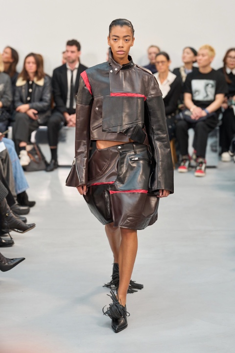 Paris Moda Haftası: Sacai İlkbahar/Yaz 2026 / 10