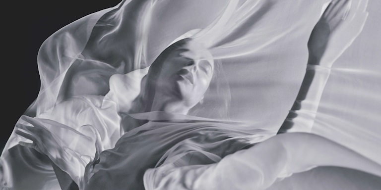 2026 Pirelli Takvimi "Elements" Prag'da Tanıtıldı