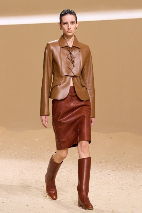 Paris Moda Haftası: Hermès İlkbahar/Yaz 2026 / 13