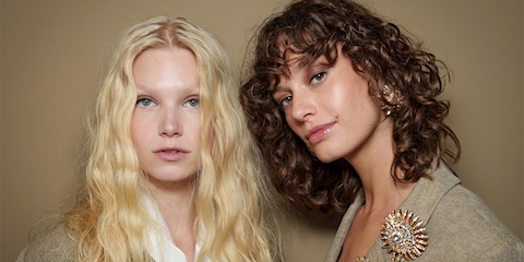 Doğal Dalgalardan Belirgin Buklelere: Kıvırcık Saç Rehberi