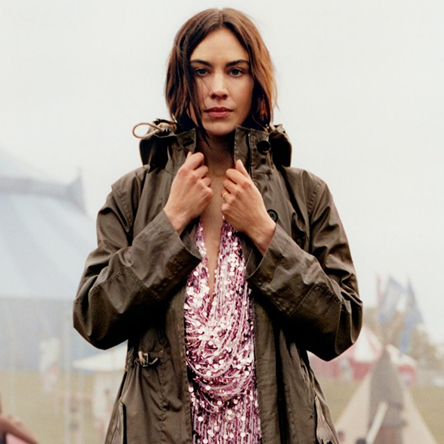 Barn Ceket: İşlevsellikten İkonik Moda Parçasına