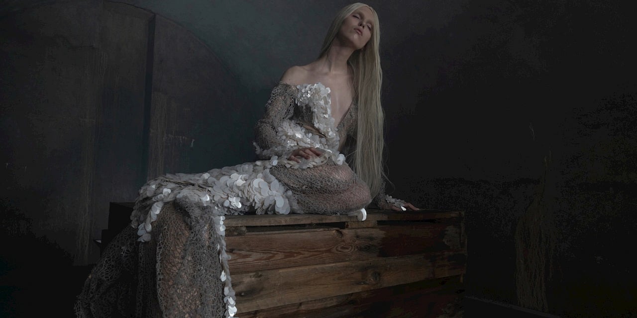 2026'nın En Gizemli Koku Trendi Gotik Parfümler