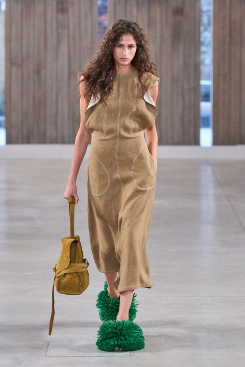 Milano Moda Haftası: Moschino İlkbahar/Yaz 2026 / 7